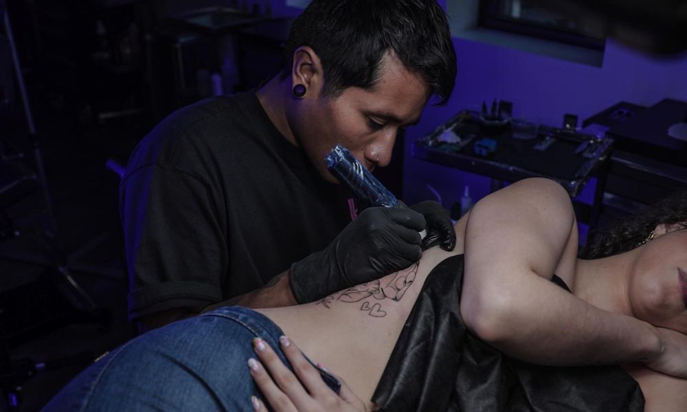 How Should You Prepare for a Long Tattoo Session?